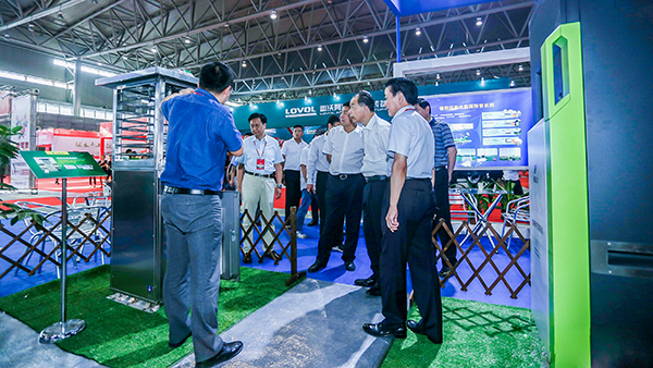 ����ʡ���f(xi��)����ϯ�ĝ��W�R�������r(n��ng)չ�_