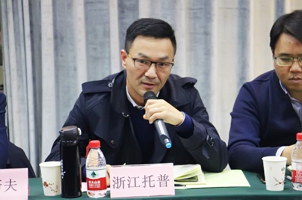 �������r(n��ng)�����L(zh��ng)����(y��ng)