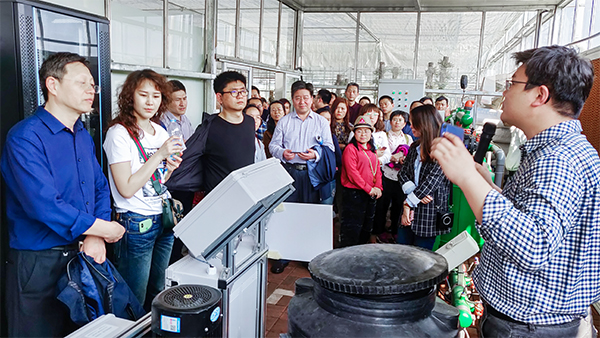 �������r���g���Ҟ���Ӗ���Bˮ��һ�w��ϵ�y