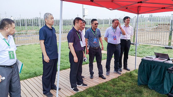 魏啟文書記對托普技術表達了充分認可