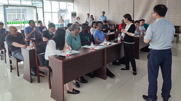 FAO��̫Ͷ�Y̎̎�LTakayuki Hagiwara�l��