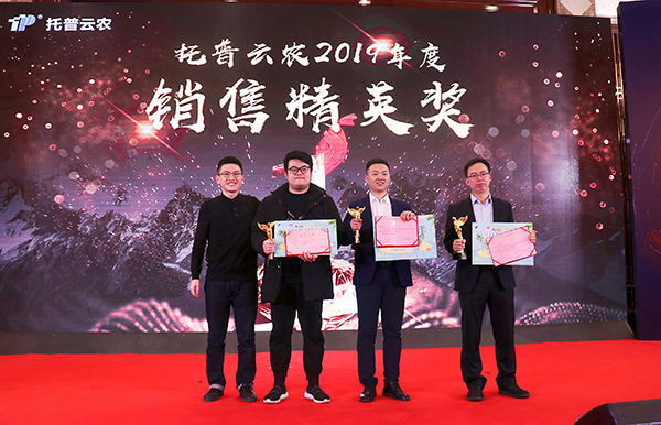 �������r���M�F��c���˵��C��˲�g�����֣�