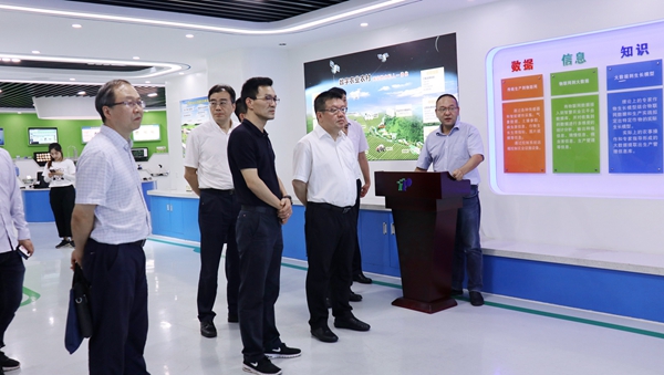 浙江省農(nóng)業(yè)農(nóng)村廳黨組書(shū)記、廳長(zhǎng)王通林一行蒞臨托普云農(nóng)調(diào)研