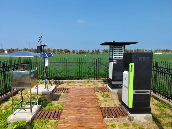 �������r���x���O�y�c